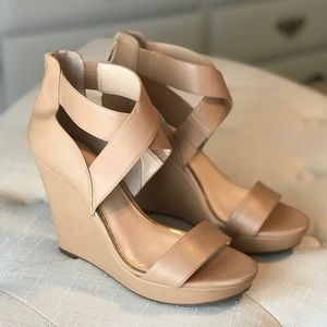Jessica Simpson Tan Wedges